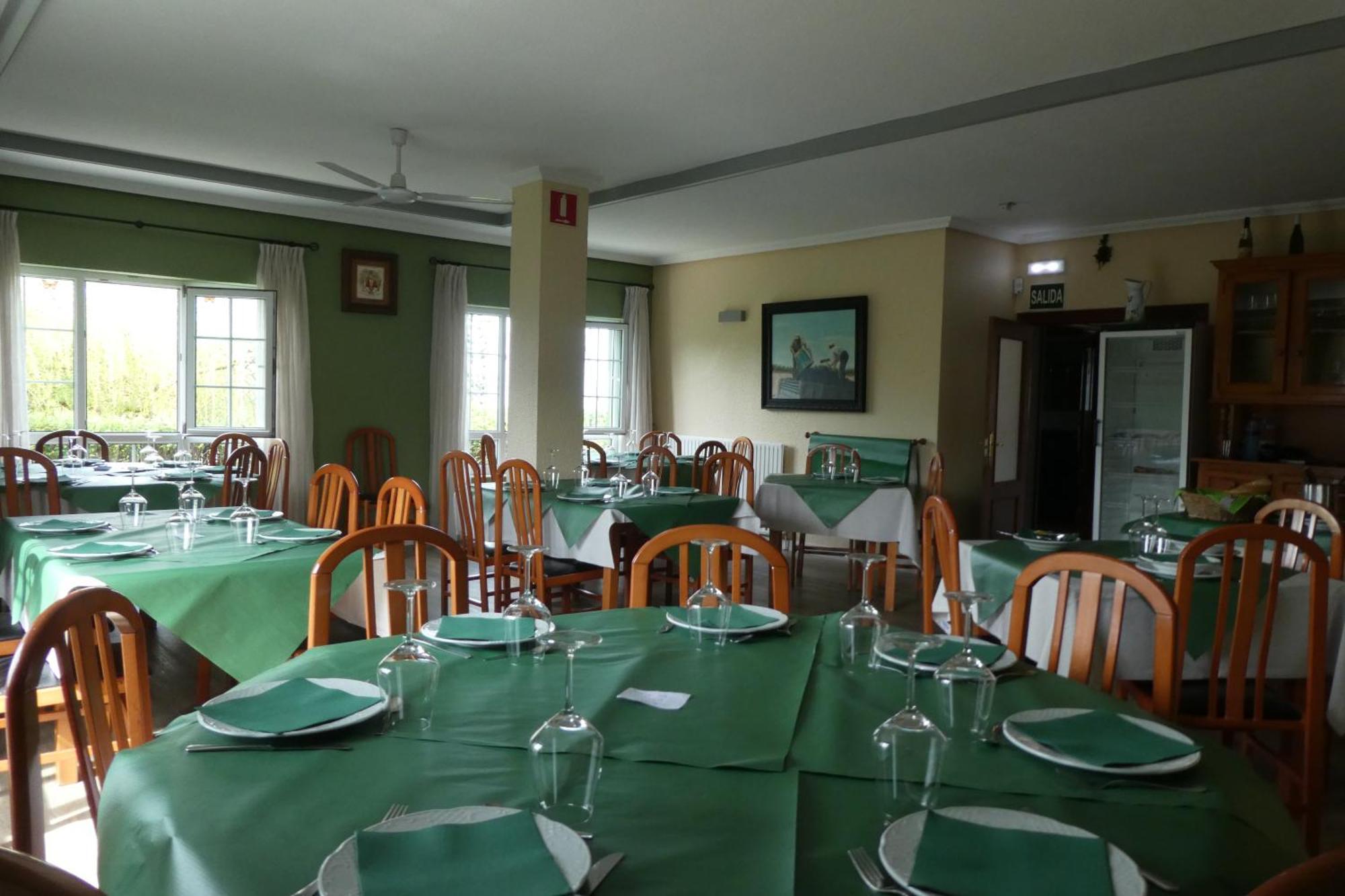 Hotel Restaurante El Fornon Новельяна Экстерьер фото
